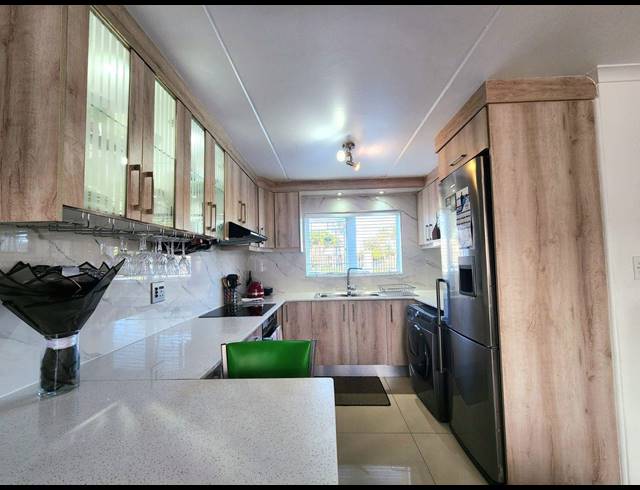 2 BEDROOM APARTMENT TO LET IN GOODWOOD ESTATE